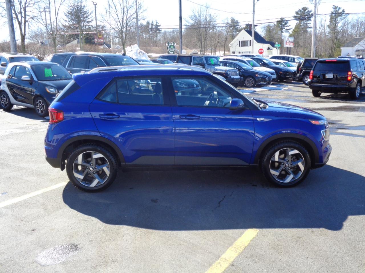 Hyundai Venue Limited IVT 2023