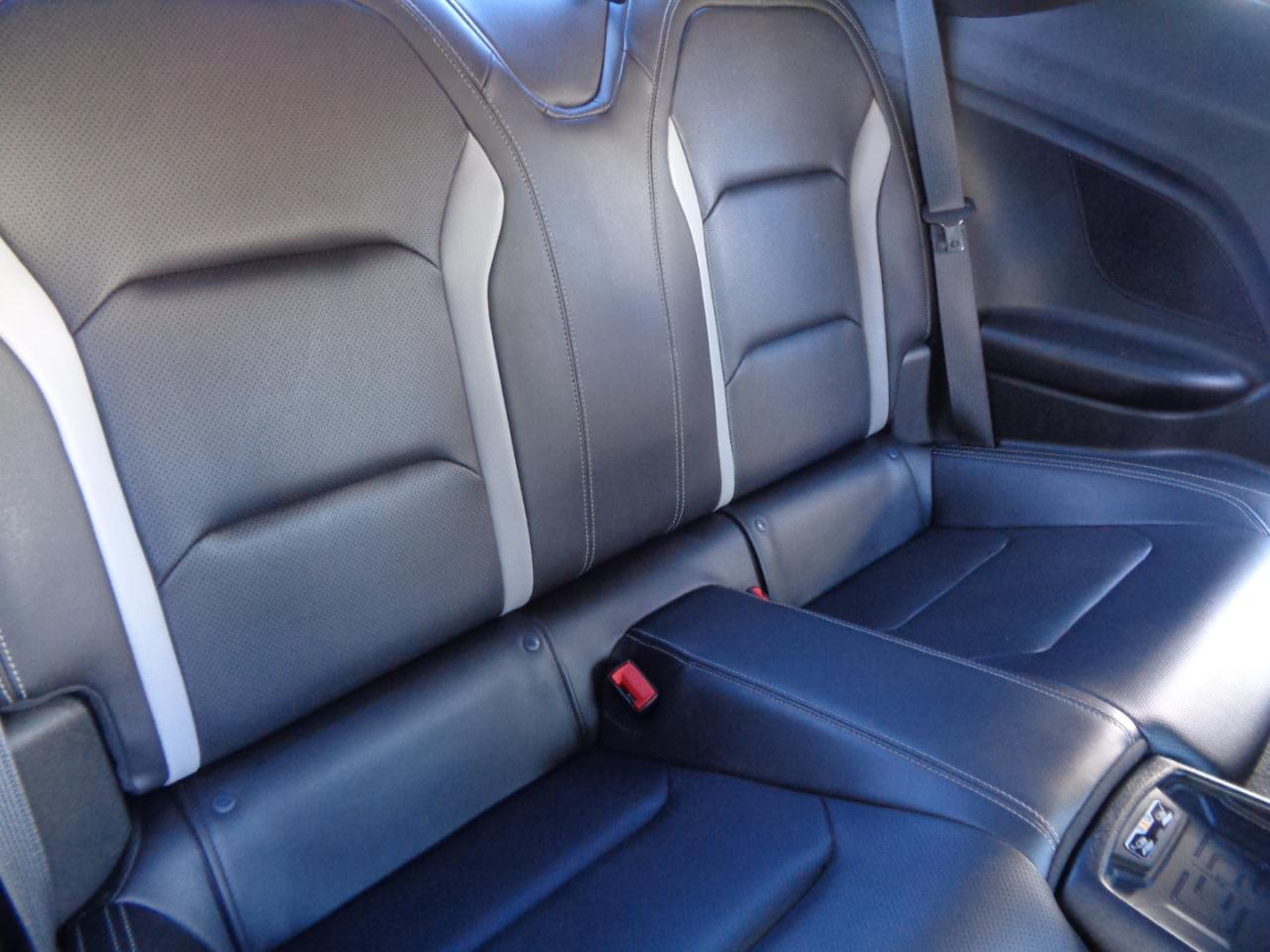 Chevrolet Camaro 2dr Cpe 2SS 2016