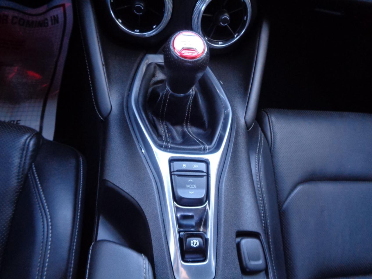 Chevrolet Camaro 2dr Cpe 2SS 2016