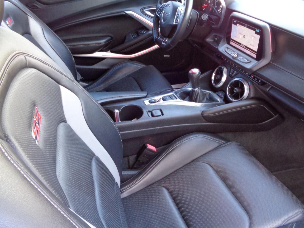 Chevrolet Camaro 2dr Cpe 2SS 2016