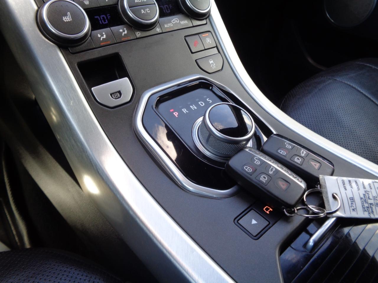 Land Rover Range Rover Evoque 5dr HB SE 2016