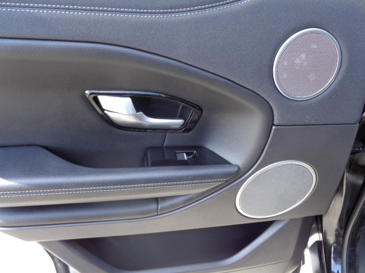 Land Rover Range Rover Evoque 5dr HB SE 2016