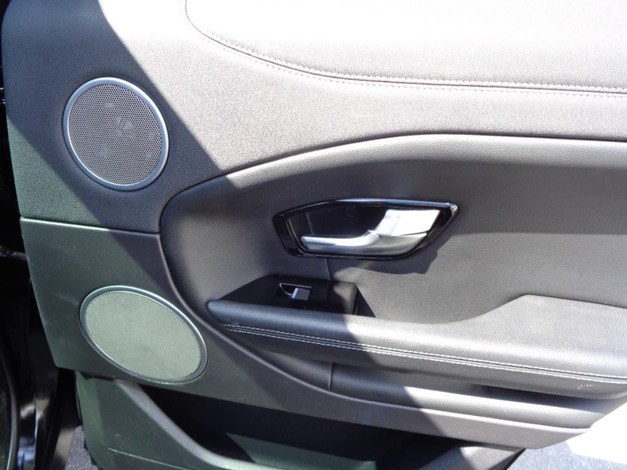 Land Rover Range Rover Evoque 5dr HB SE 2016