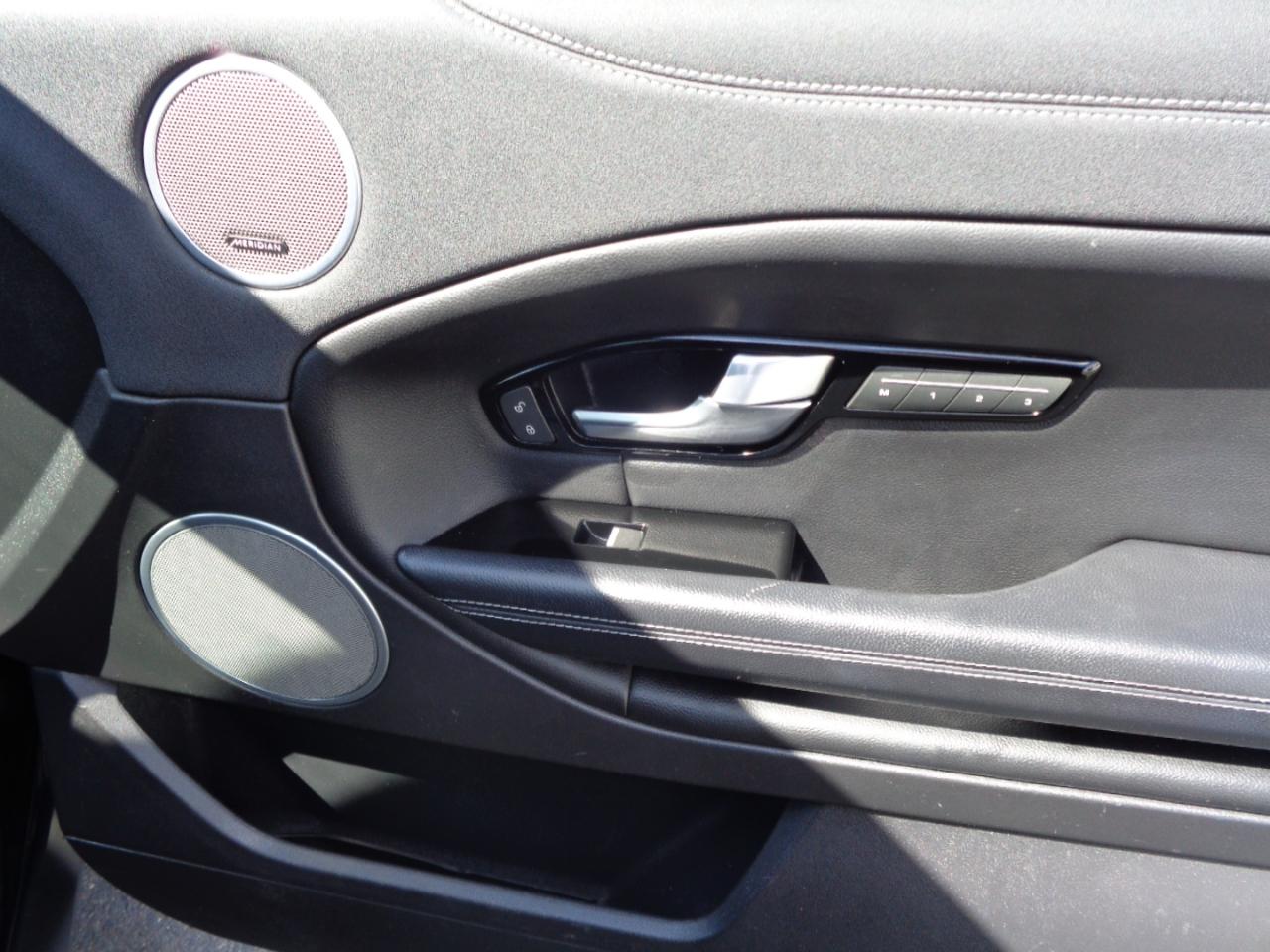 Land Rover Range Rover Evoque 5dr HB SE 2016