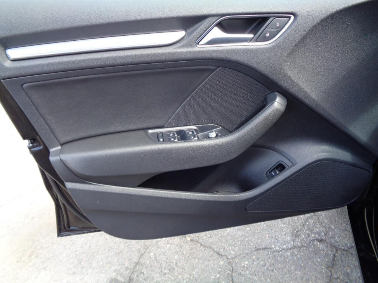 Audi A3 4dr Sdn quattro 2.0T Premium Plus 2015