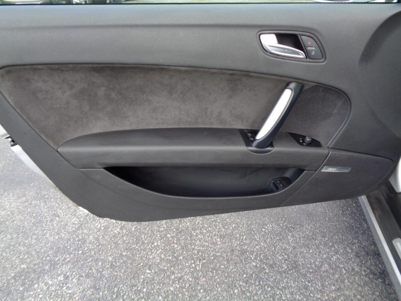 Audi TT 2dr Roadster Auto 2.0T FrontTrak 2008