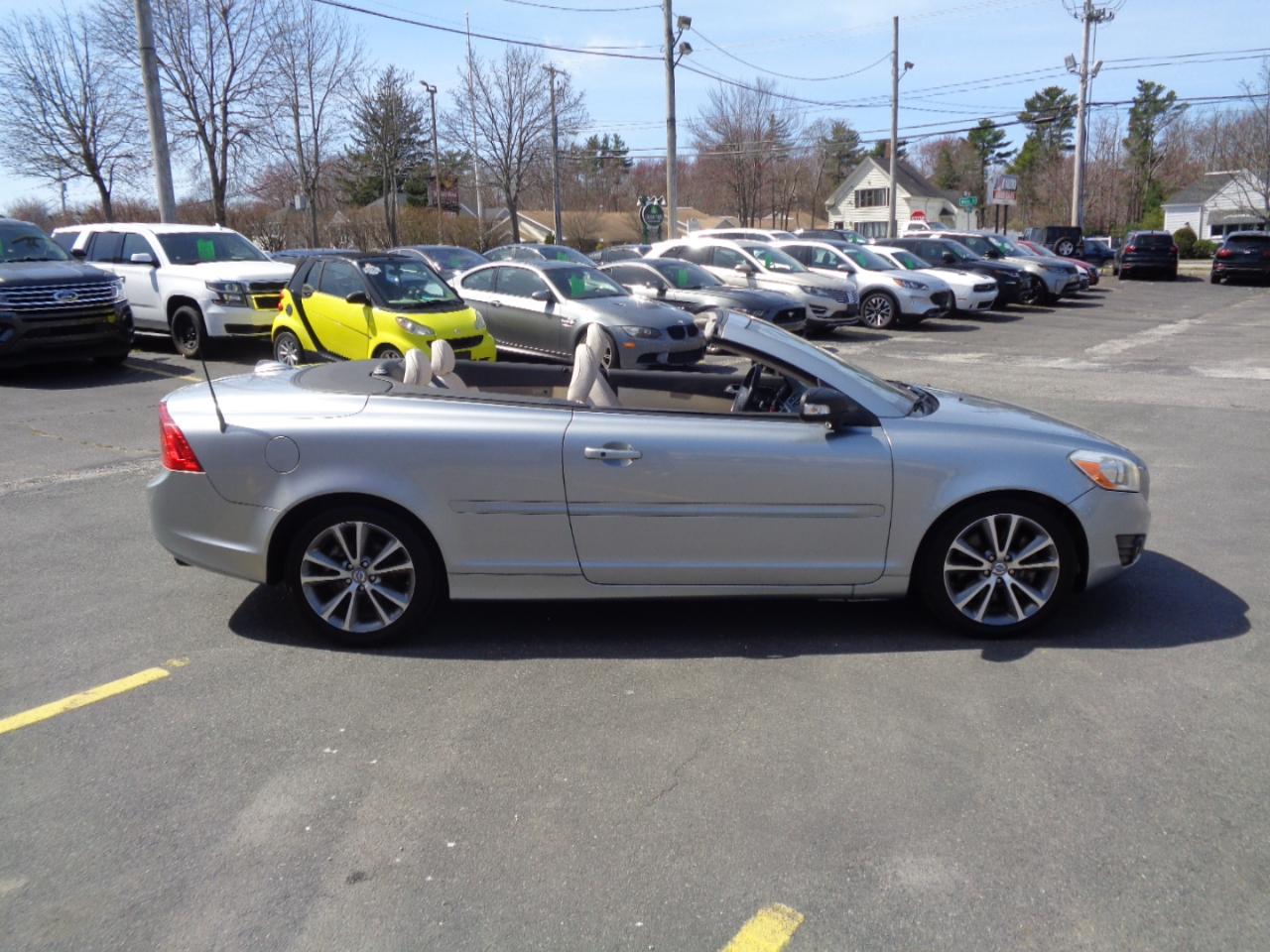 Volvo C70 2dr Conv Auto 2011