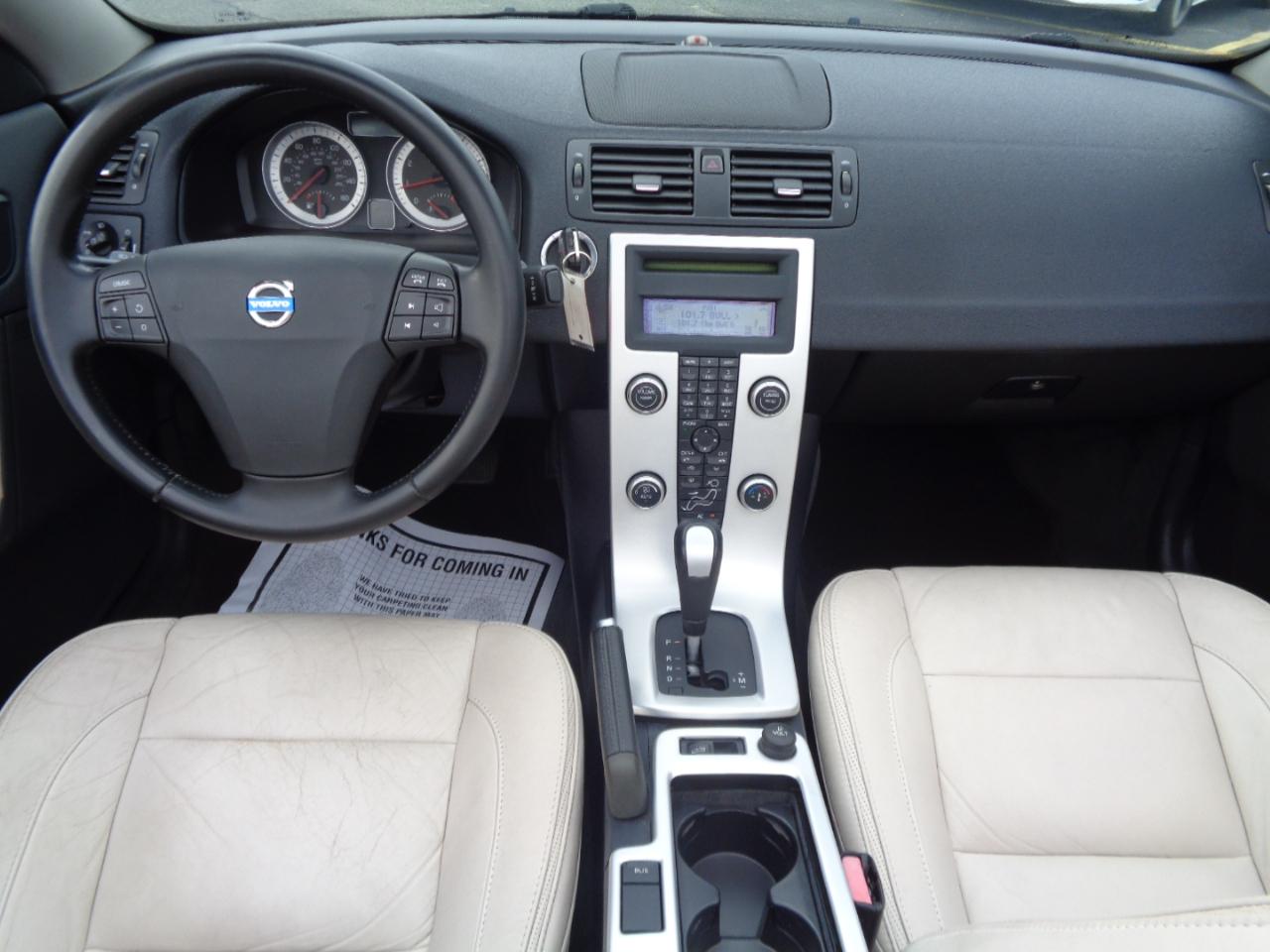 Volvo C70 2dr Conv Auto 2011