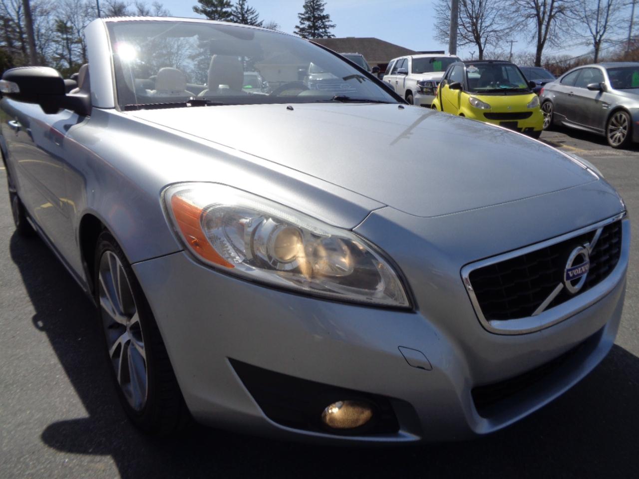 Volvo C70 2dr Conv Auto 2011