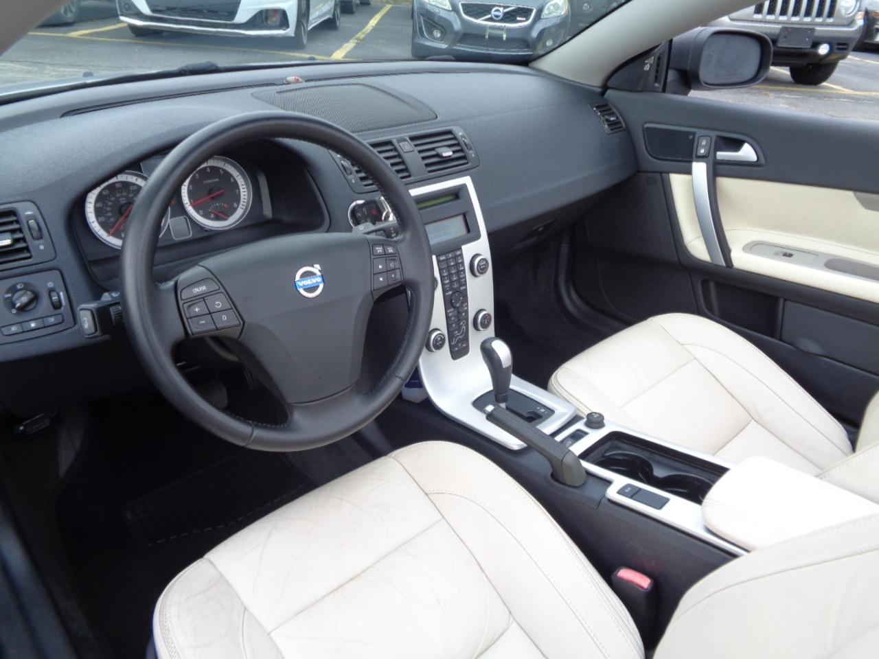 Volvo C70 2dr Conv Auto 2011