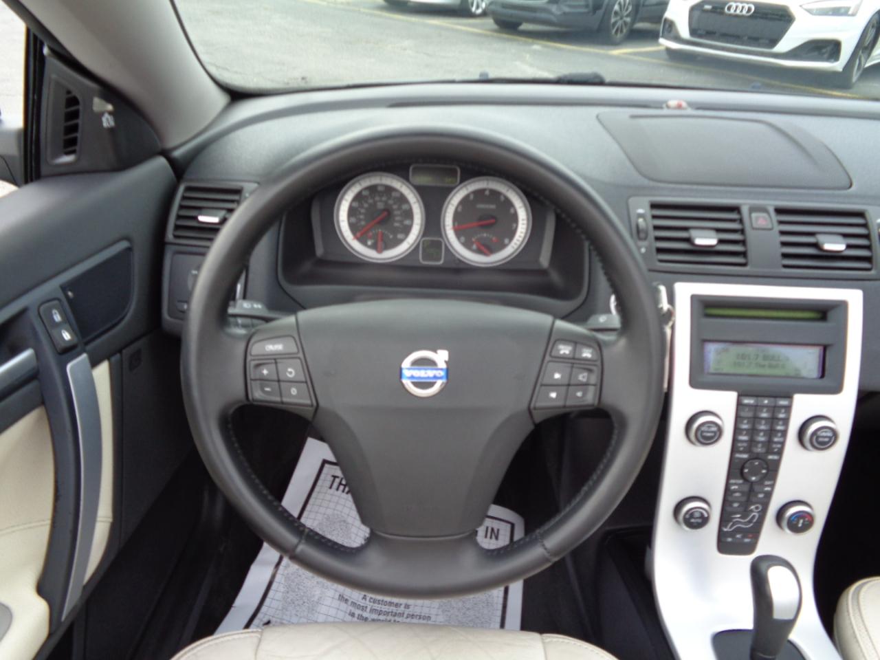 Volvo C70 2dr Conv Auto 2011
