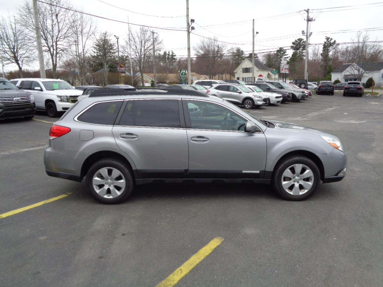 Subaru Outback 4dr Wgn H4 Auto 2.5i Premium All-Weather 2010
