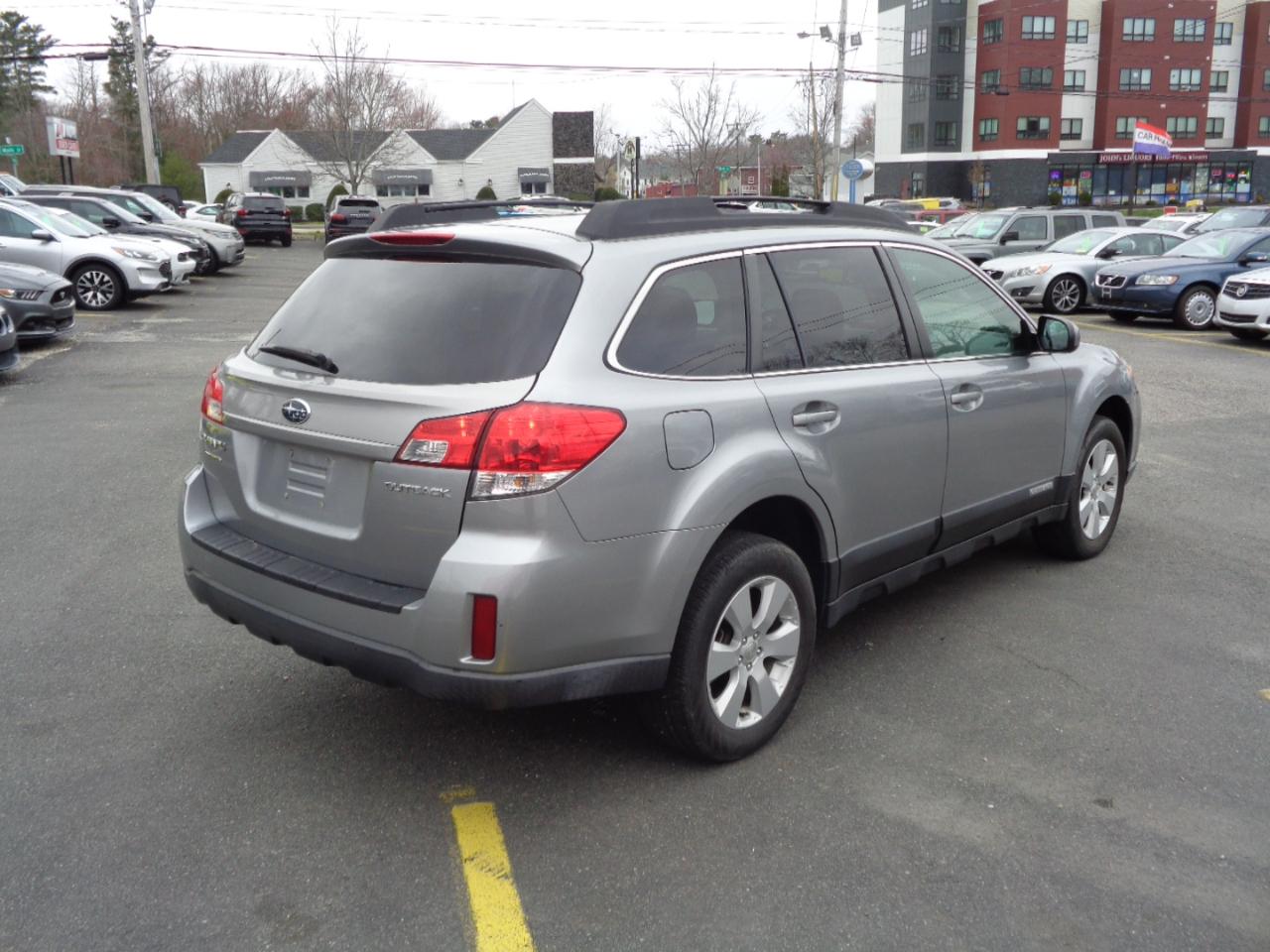 Subaru Outback 4dr Wgn H4 Auto 2.5i Premium All-Weather 2010
