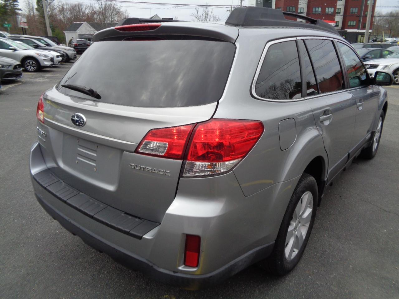 Subaru Outback 4dr Wgn H4 Auto 2.5i Premium All-Weather 2010