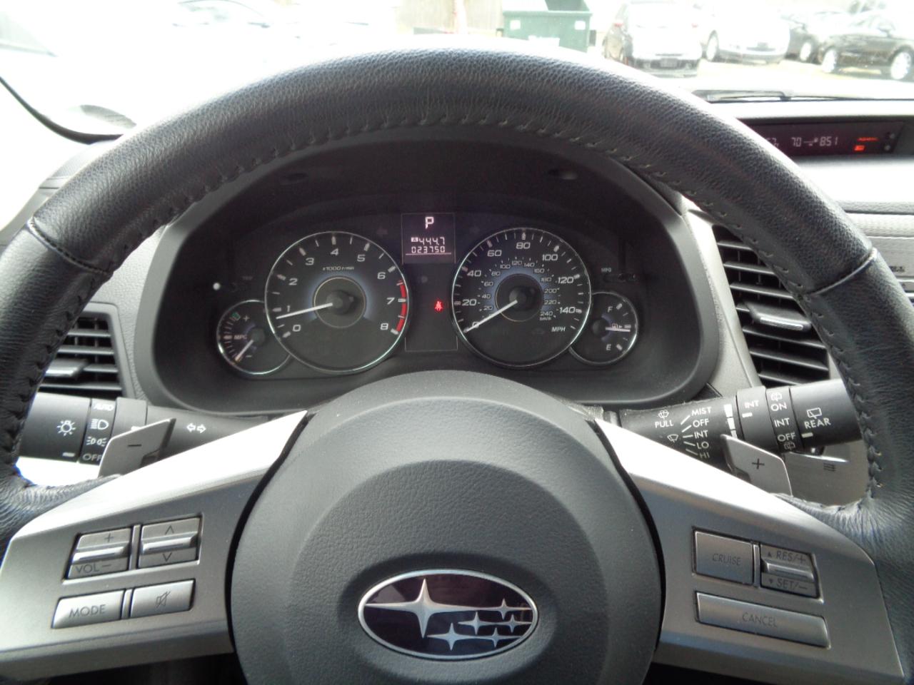 Subaru Outback 4dr Wgn H4 Auto 2.5i Premium All-Weather 2010