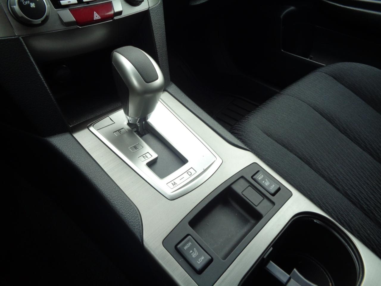 Subaru Outback 4dr Wgn H4 Auto 2.5i Premium All-Weather 2010