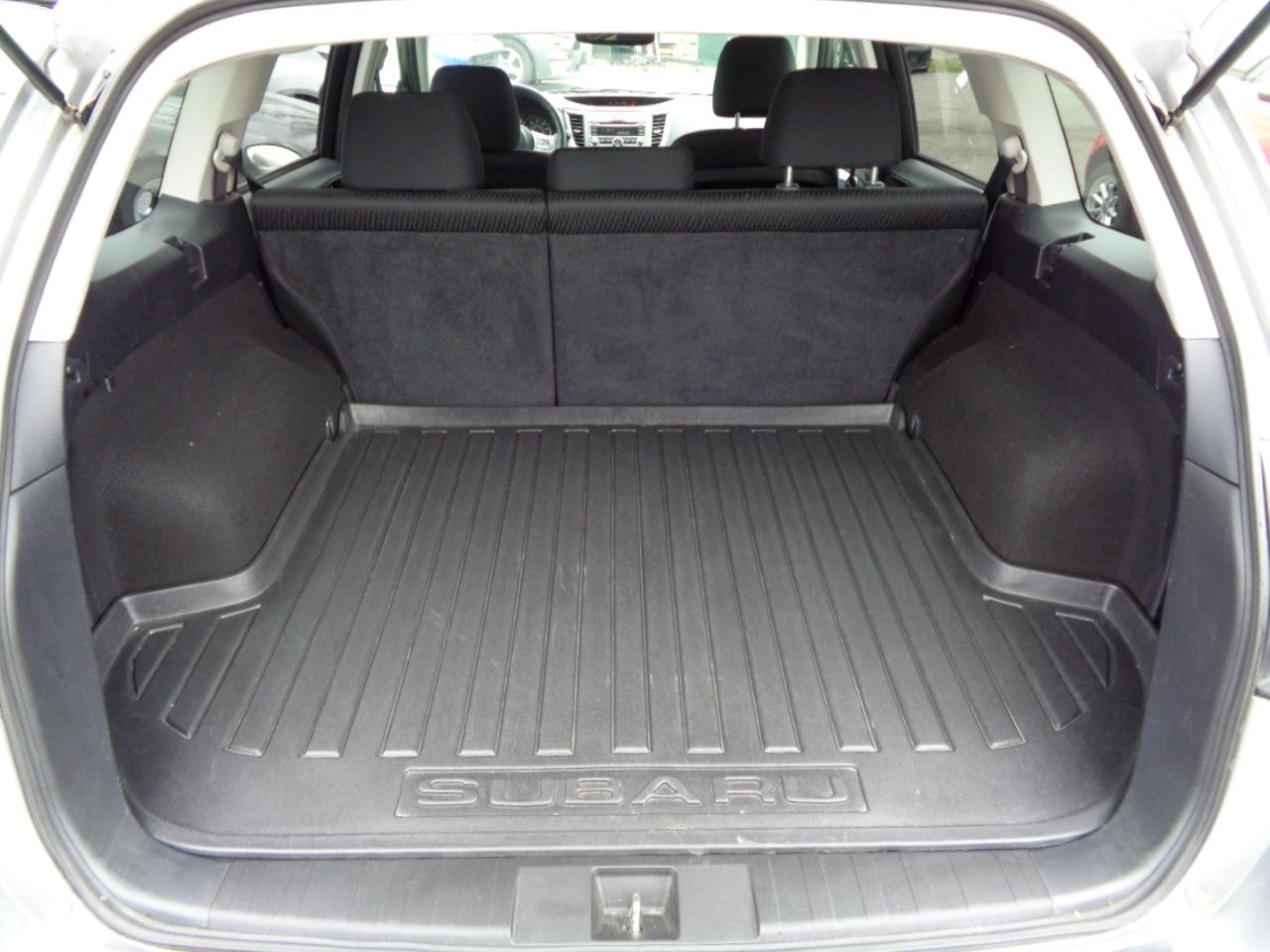 Subaru Outback 4dr Wgn H4 Auto 2.5i Premium All-Weather 2010