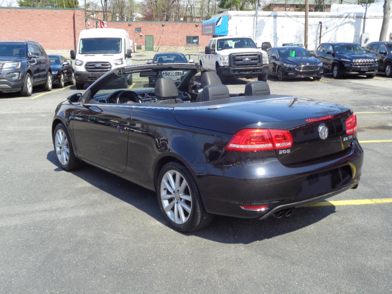 Volkswagen Eos 2dr Conv Komfort 2016