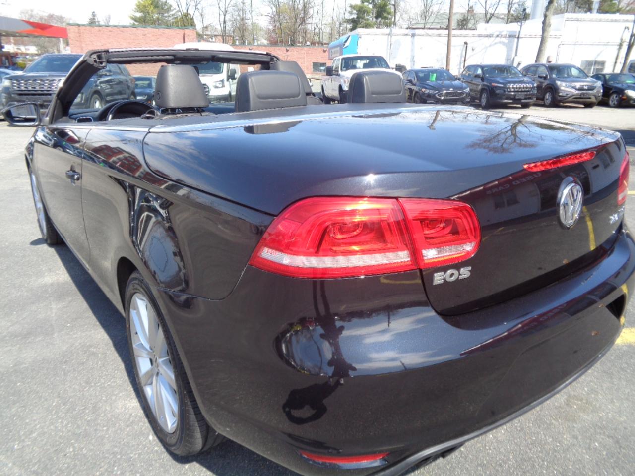Volkswagen Eos 2dr Conv Komfort 2016