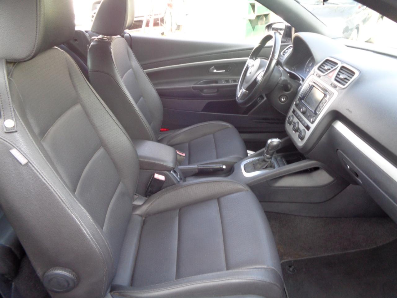 Volkswagen Eos 2dr Conv Komfort 2016