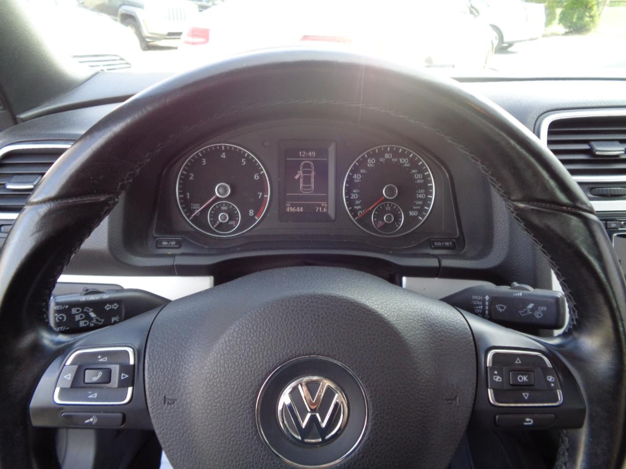 Volkswagen Eos 2dr Conv Komfort 2016