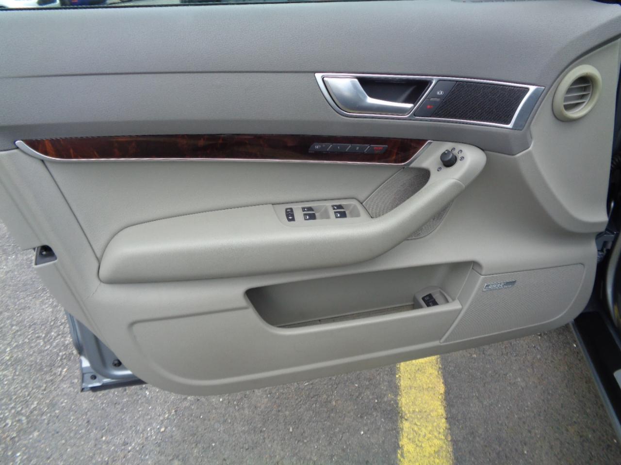 Audi A6 4dr Sdn 3.2L quattro 2007