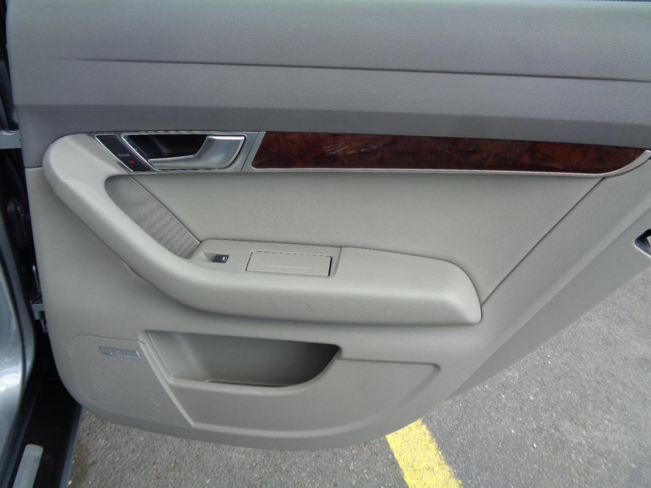 Audi A6 4dr Sdn 3.2L quattro 2007