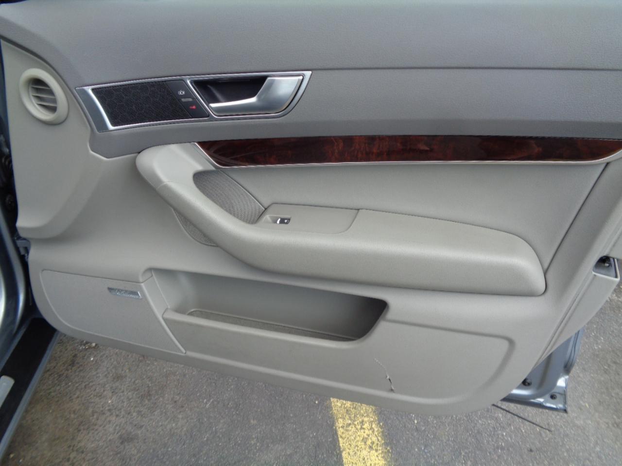 Audi A6 4dr Sdn 3.2L quattro 2007