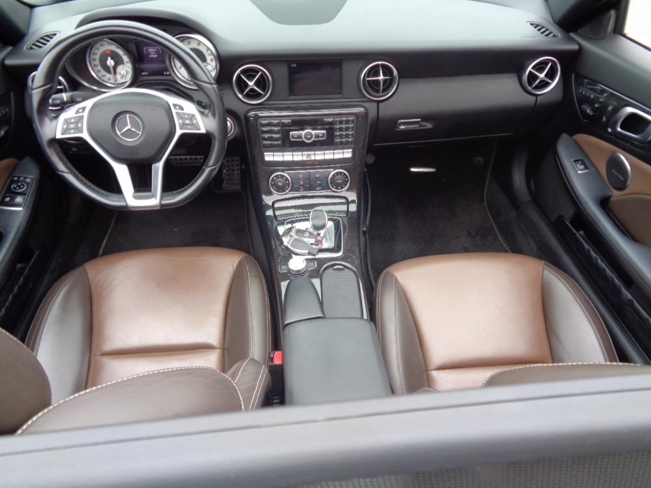 Mercedes-Benz SLK 2dr Roadster SLK 300 2016