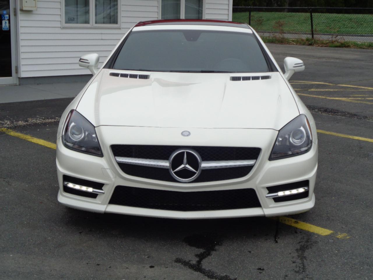 Mercedes-Benz SLK 2dr Roadster SLK 300 2016