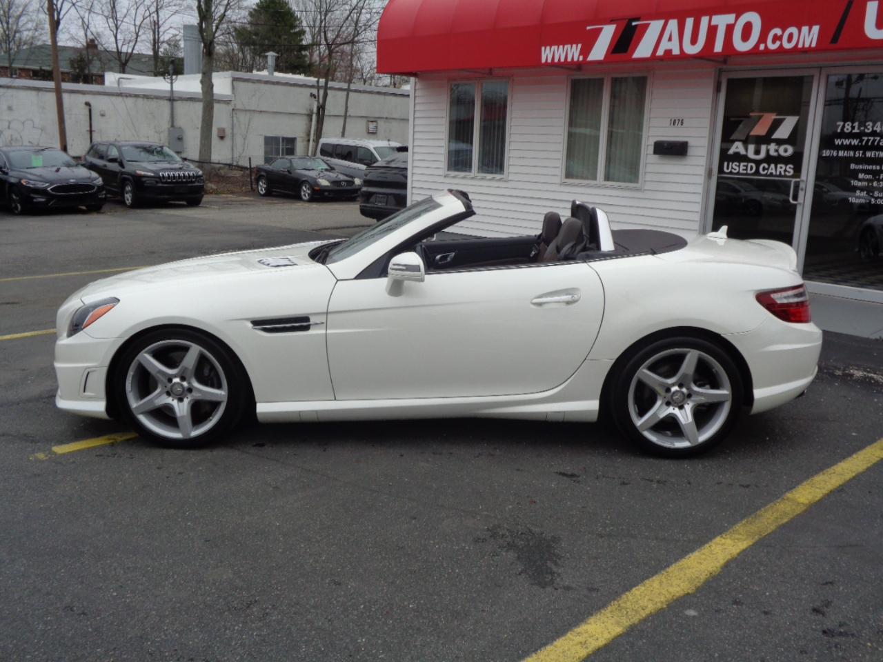 Mercedes-Benz SLK 2dr Roadster SLK 300 2016