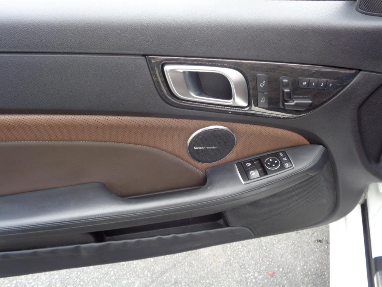 Mercedes-Benz SLK 2dr Roadster SLK 300 2016