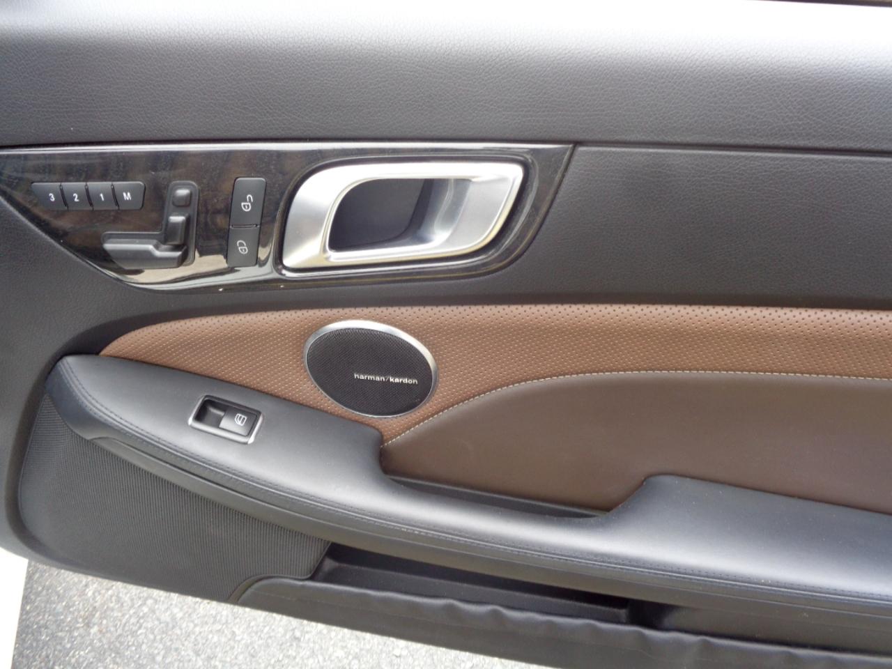 Mercedes-Benz SLK 2dr Roadster SLK 300 2016