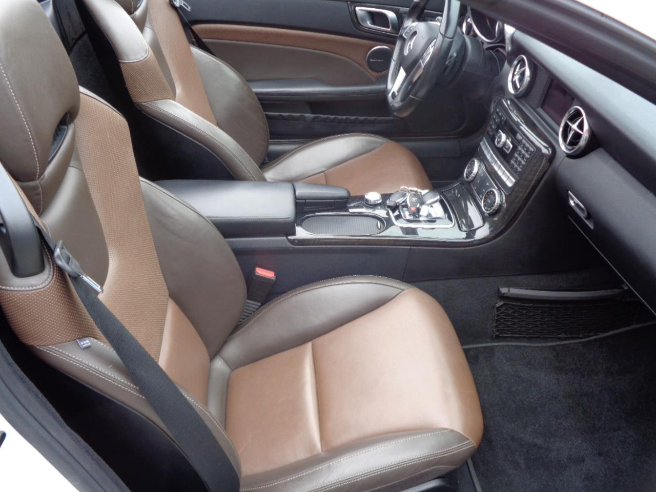 Mercedes-Benz SLK 2dr Roadster SLK 300 2016