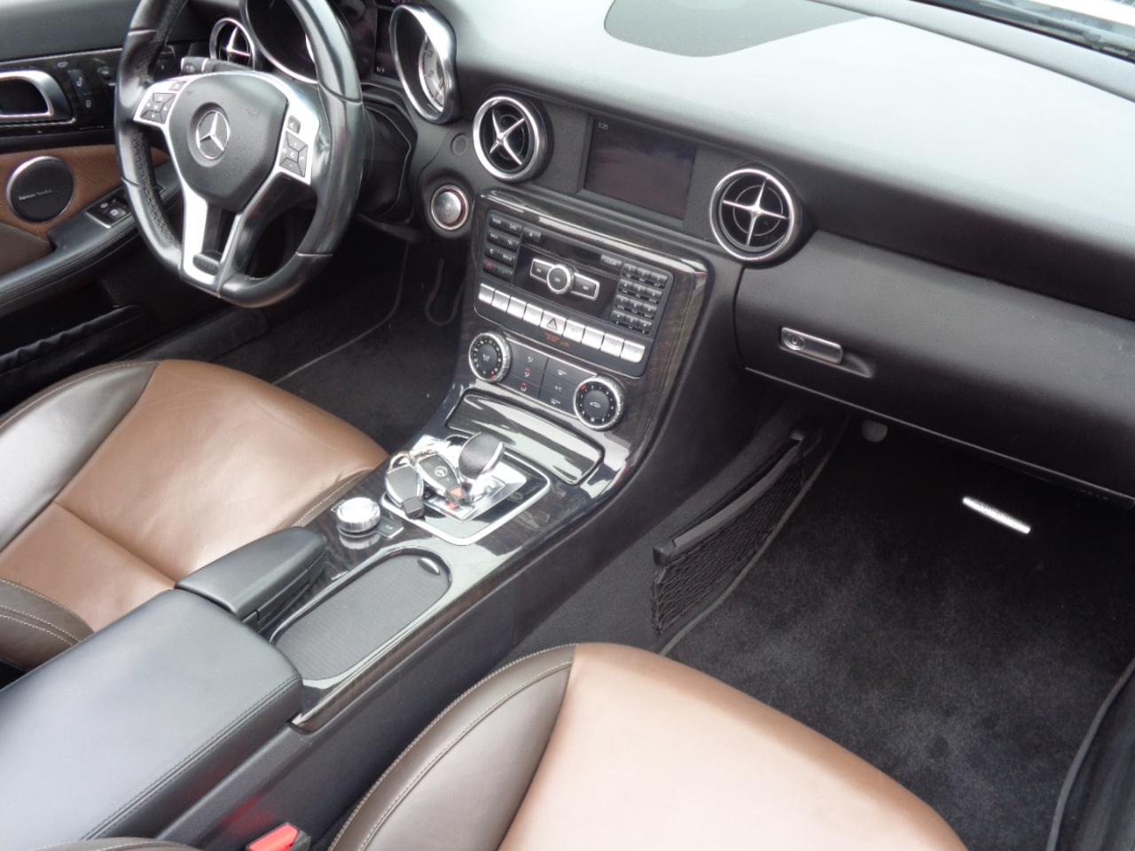 Mercedes-Benz SLK 2dr Roadster SLK 300 2016