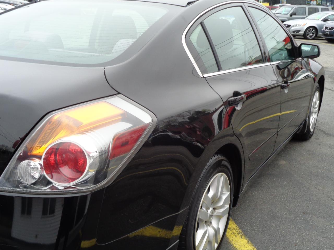 Nissan Altima 4dr Sdn I4 Auto 2.5 S 2009