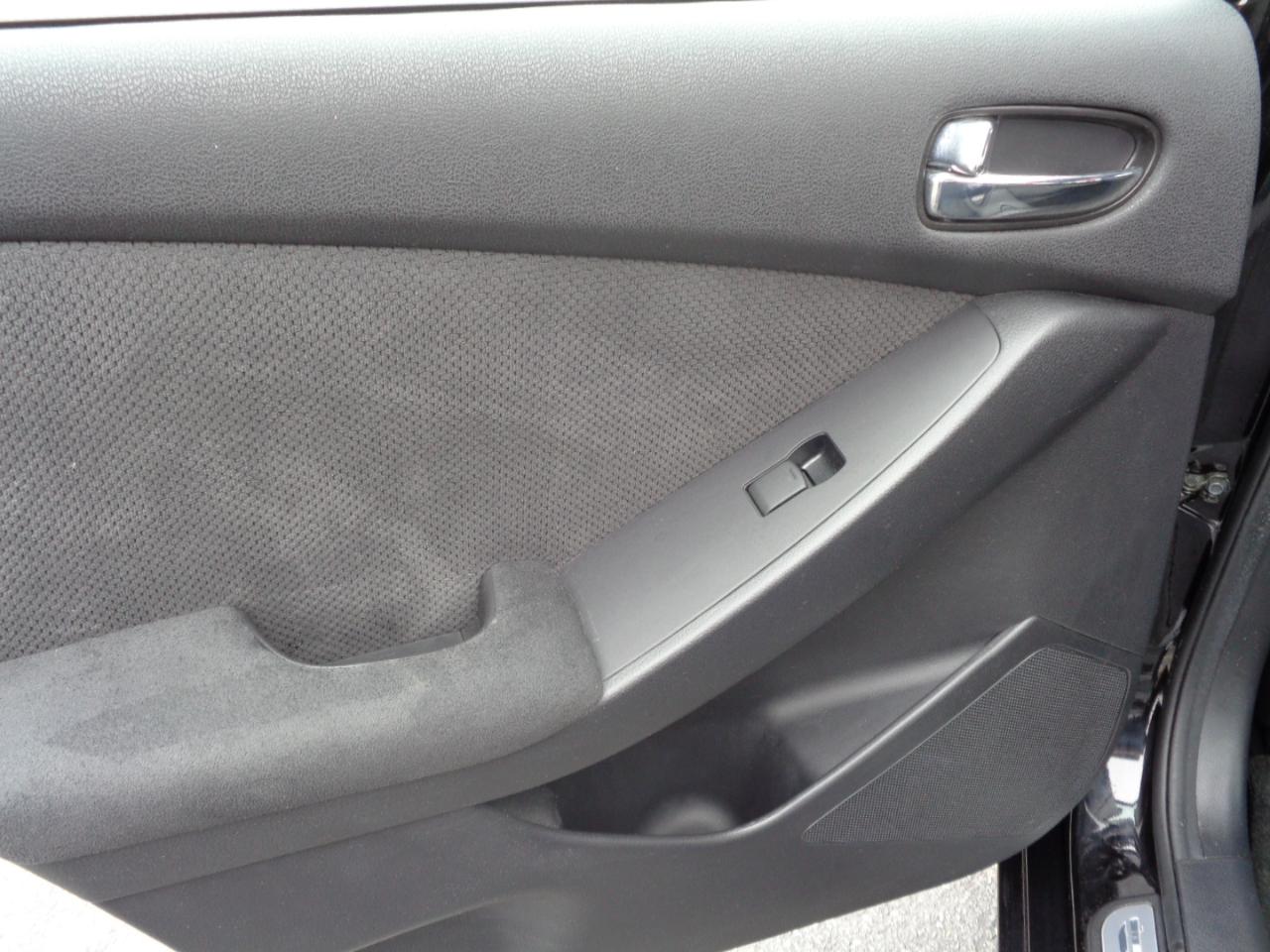 Nissan Altima 4dr Sdn I4 Auto 2.5 S 2009