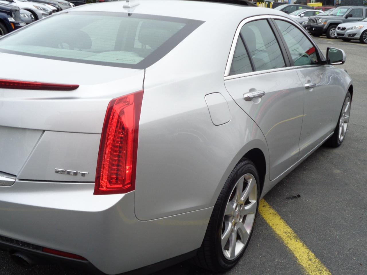 Cadillac ATS 4dr Sdn 2.0L Standard AWD 2014