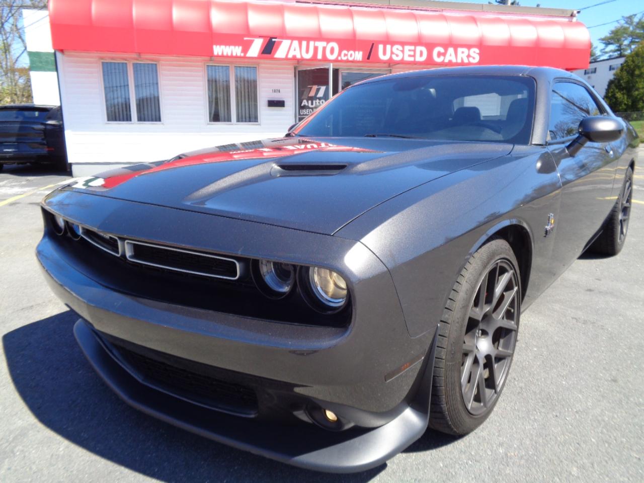 Dodge Challenger 2dr Cpe R/T Scat Pack 2016