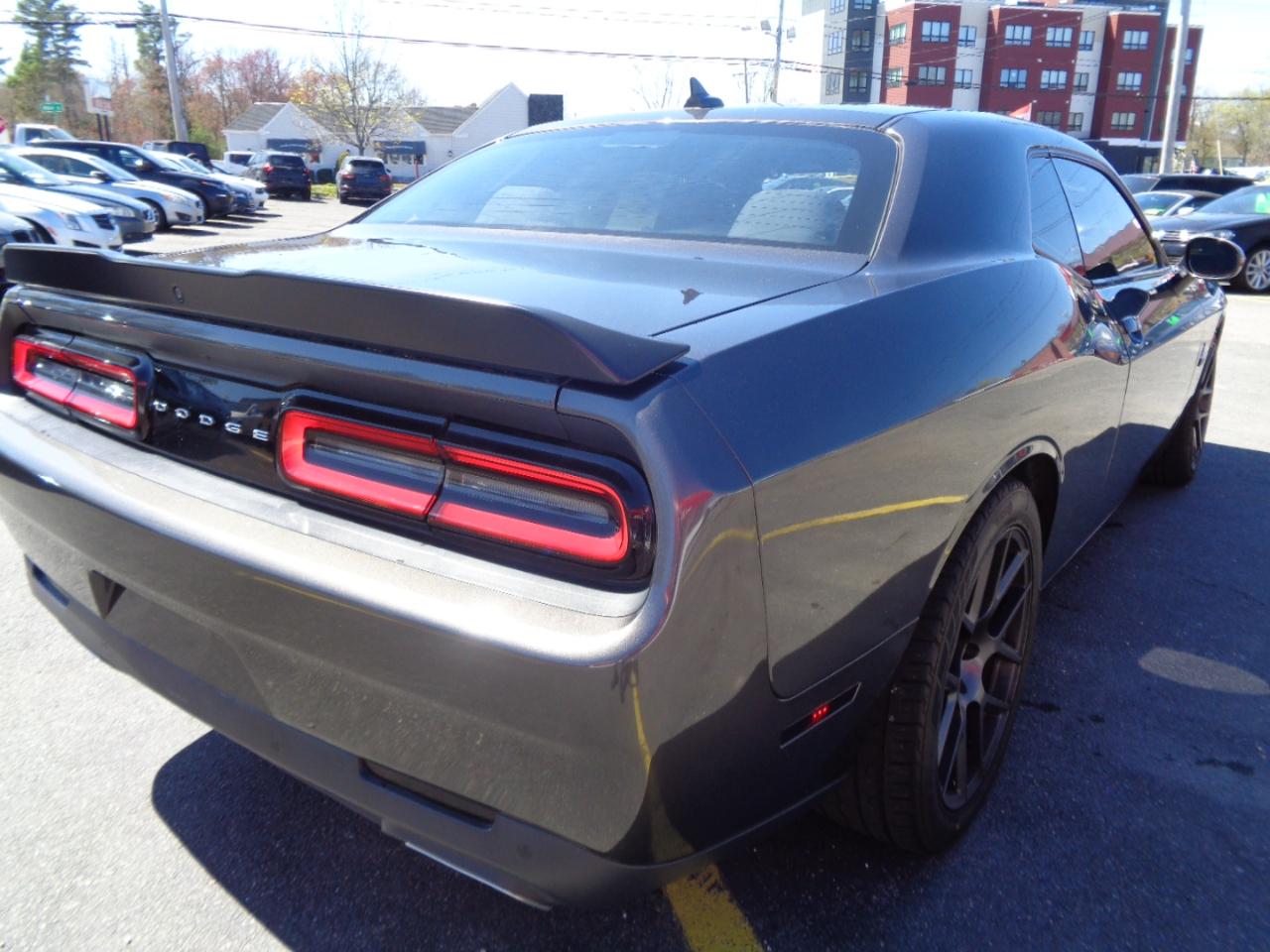 Dodge Challenger 2dr Cpe R/T Scat Pack 2016