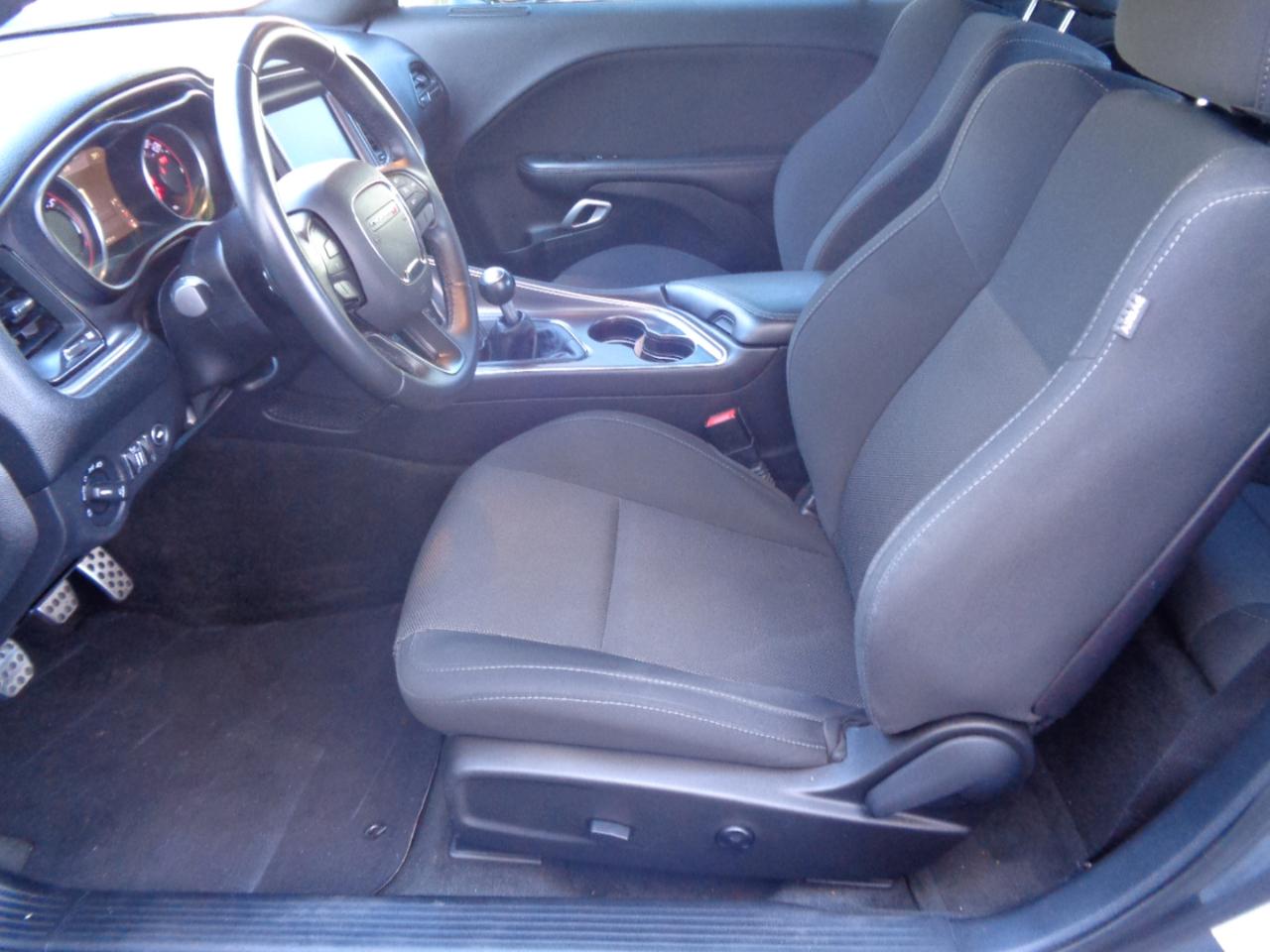 Dodge Challenger 2dr Cpe R/T Scat Pack 2016