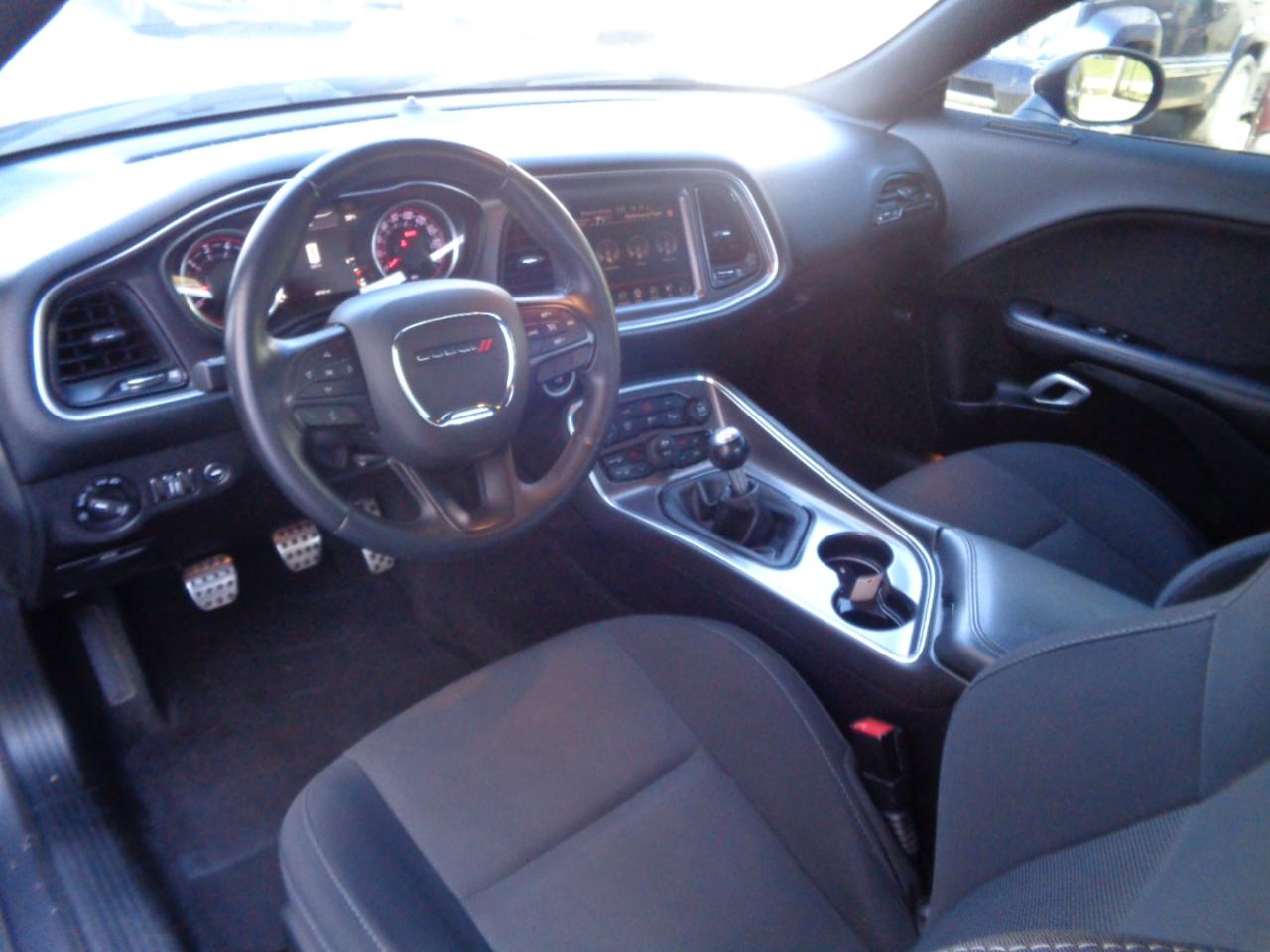 Dodge Challenger 2dr Cpe R/T Scat Pack 2016