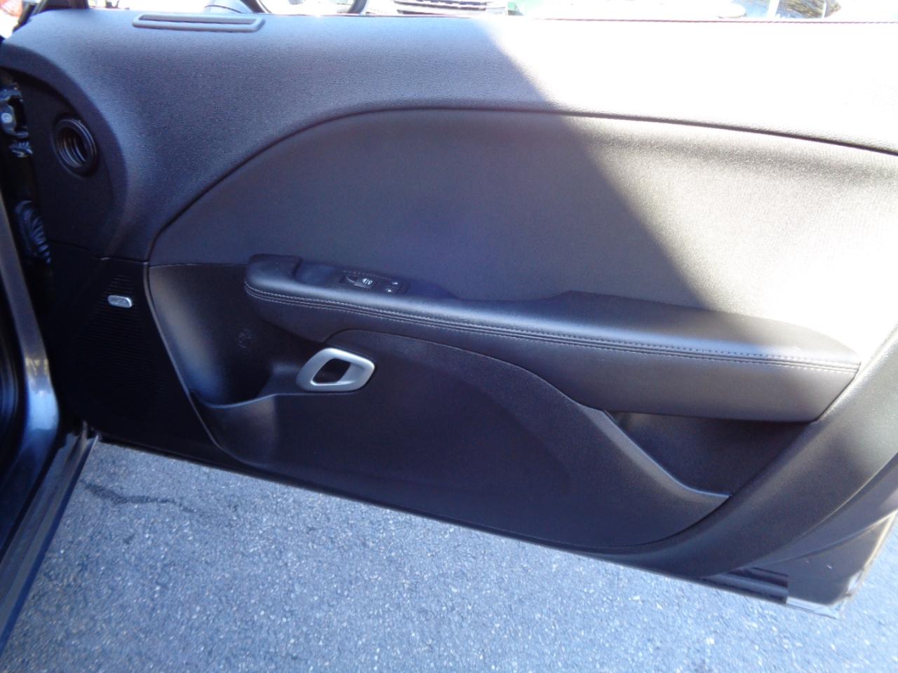 Dodge Challenger 2dr Cpe R/T Scat Pack 2016