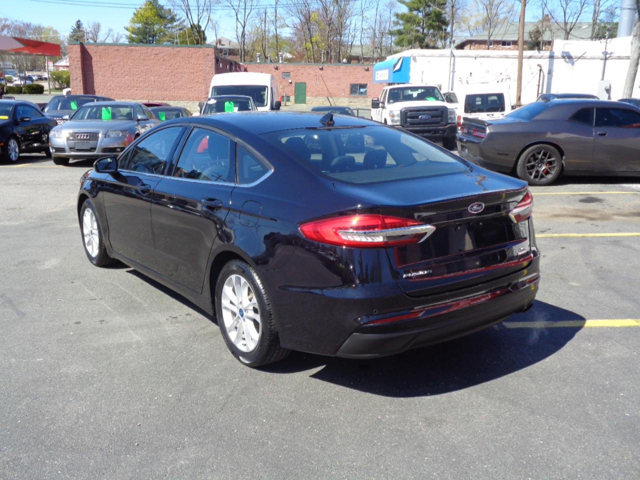 Ford Fusion SE FWD 2020