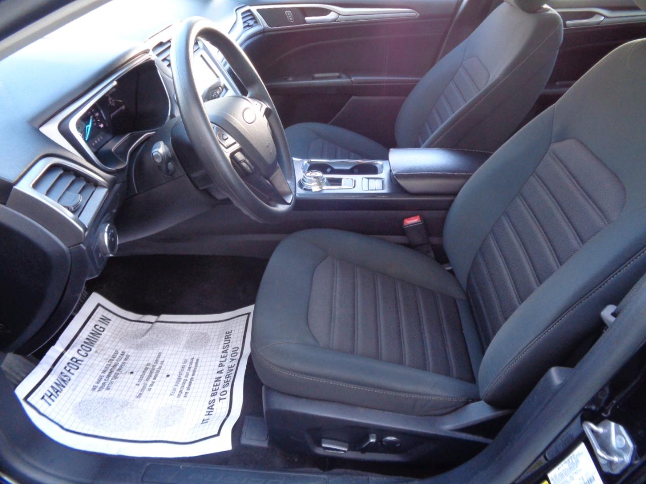 Ford Fusion SE FWD 2020