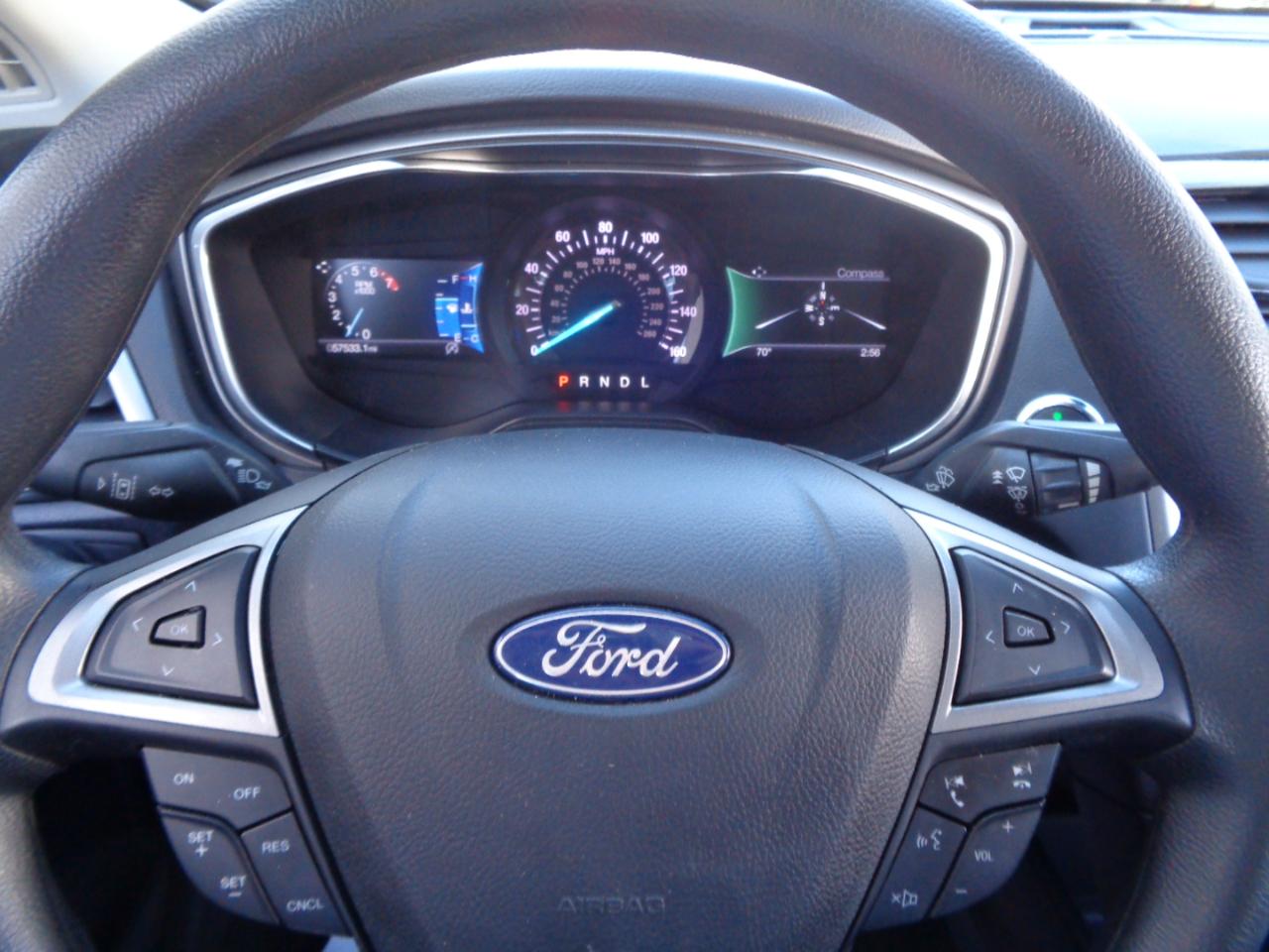 Ford Fusion SE FWD 2020