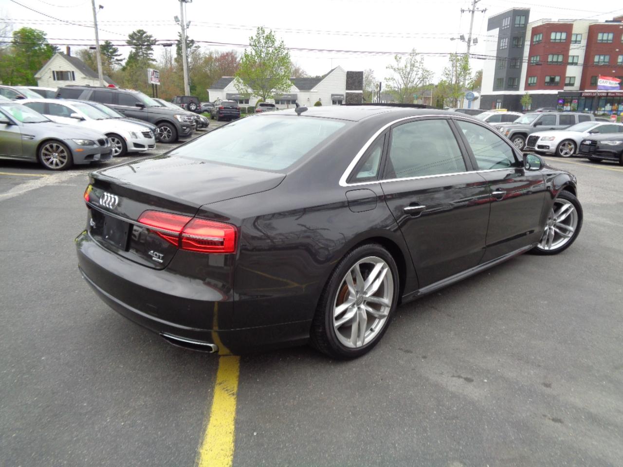 Audi A8 L 4dr Sdn 4.0T Sport 2016