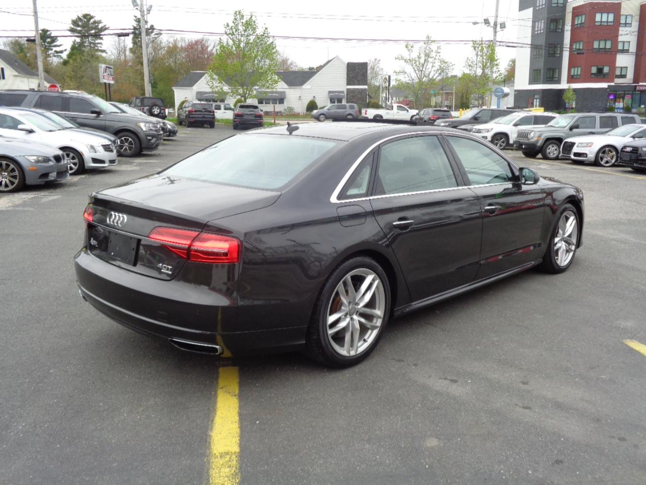 Audi A8 L 4dr Sdn 4.0T Sport 2016