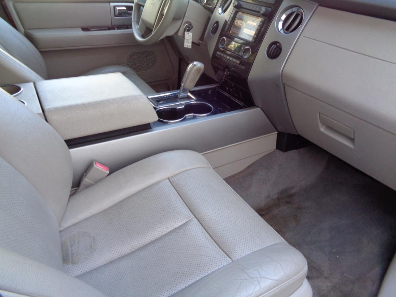 Ford Expedition EL 4WD 4dr Limited 2013