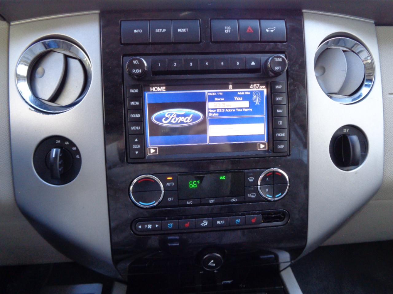 Ford Expedition EL 4WD 4dr Limited 2013